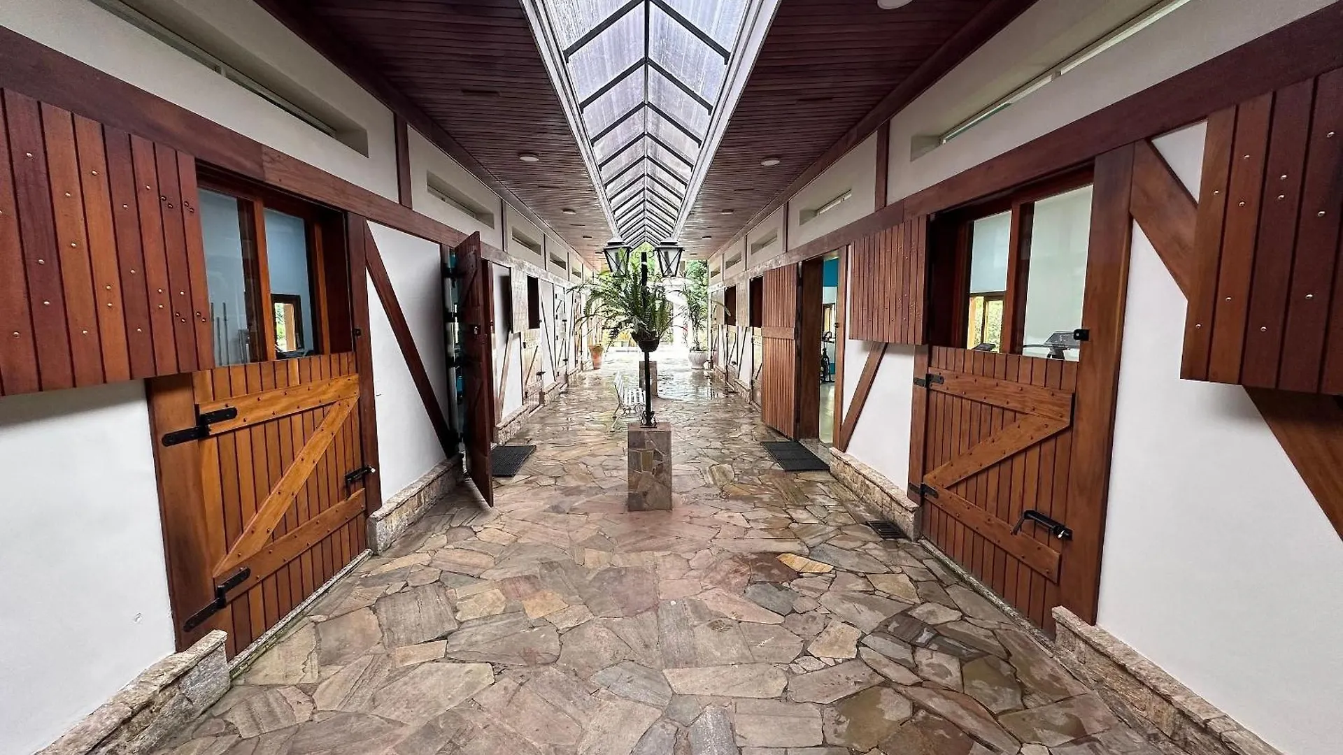 Quatre Saison 308 Hotel Campos do Jordao