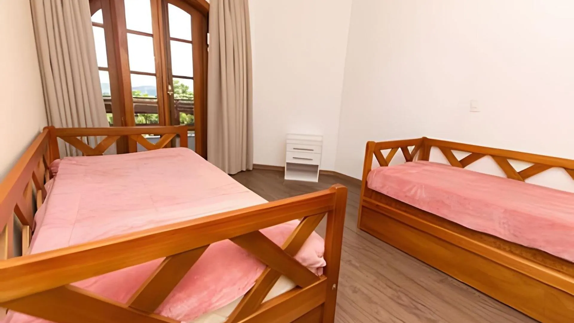 Quatre Saison 308 Hotel Campos do Jordao 0*,  Brazil